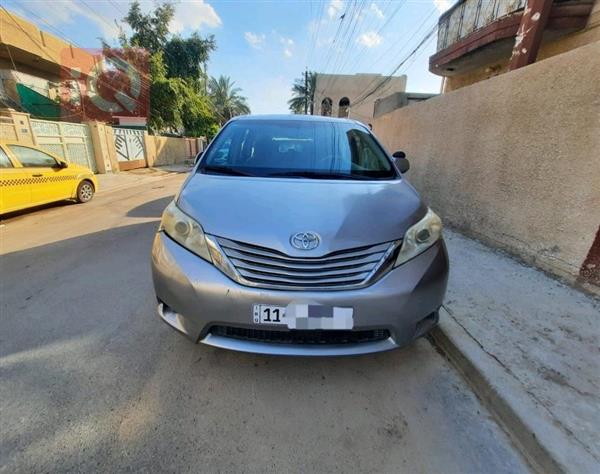 Toyota Sienna 2013 for sale in Iraq - Baghdad